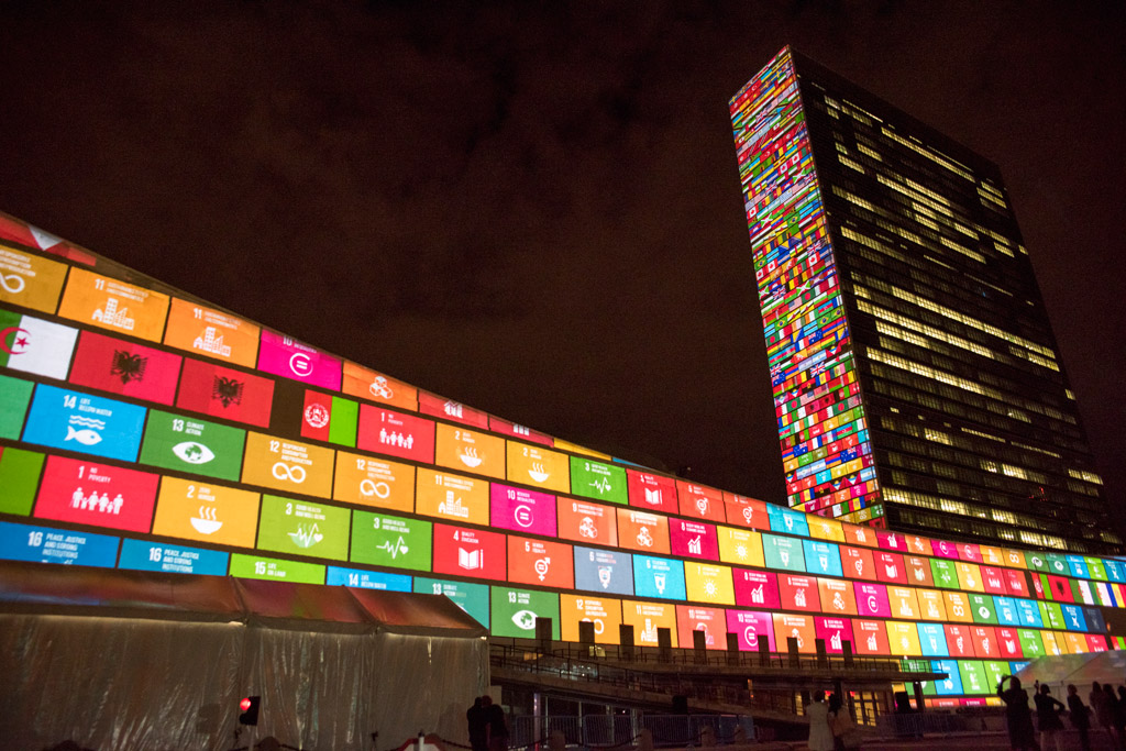 Ahead of the UN Sustainable Development Summit from 25-27 September, and to mark the 70th anniversary of the United Nations, a 10-minute film introducing the Sustainable Development Goals is projected onto UN Headquarters. UN Photo/Cia Pak