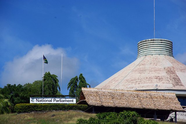 Solomon Islands Parliament House (Irene Scott/AusAID/DFAT/Flickr CC BY 2.0)