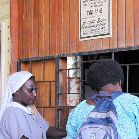 Nurse helps patient with admission, St Mary's Hospital, East New Britain (image: Flickr/DFAT/Jacqueline Smart)