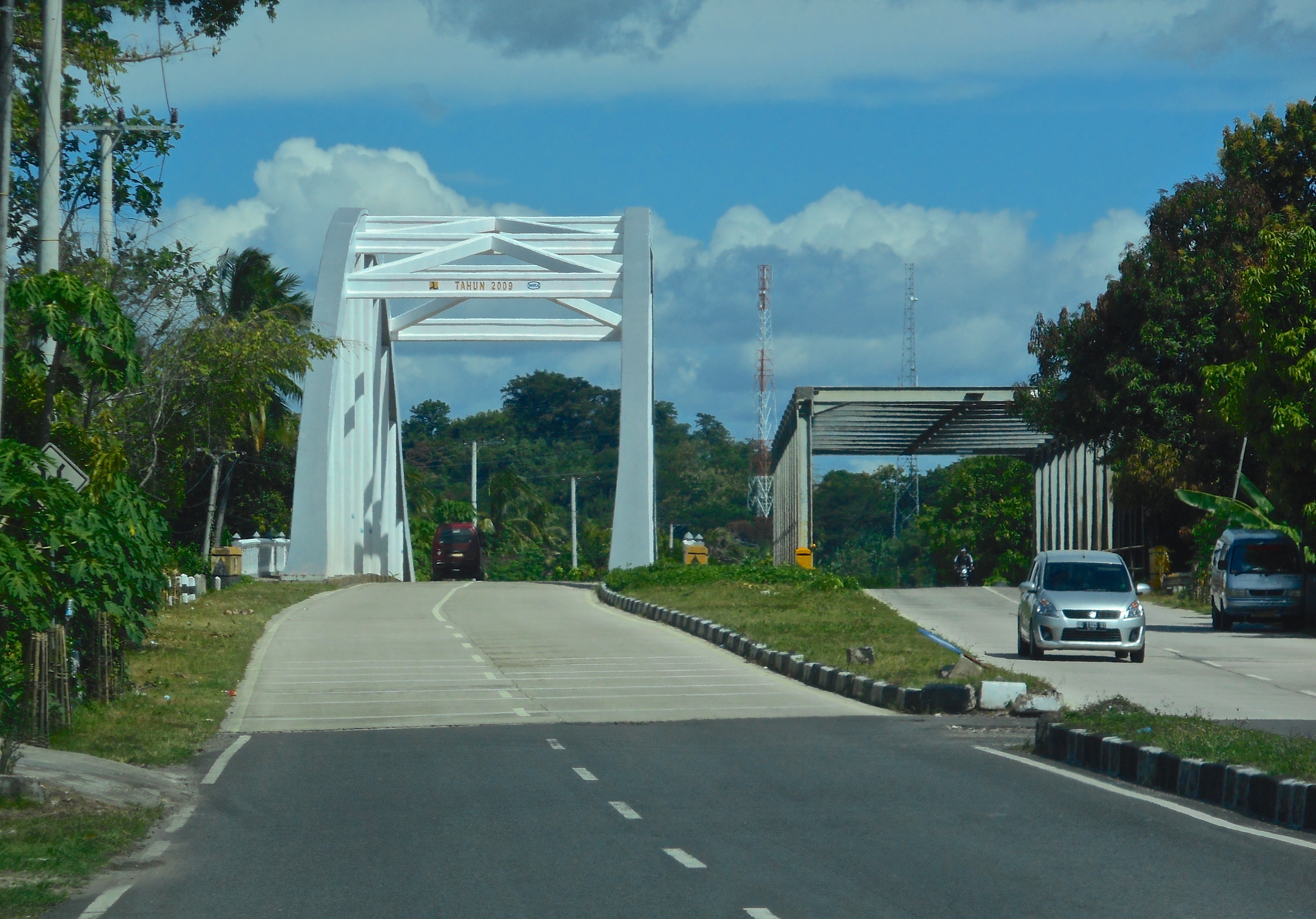 Indonesia Steel Bridges Project (image: Robert Cannon)