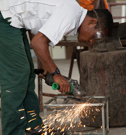 Vocational training, Hohola Youth Development Centre (Flickr/DFAT/AusAID/Ness Kerton CC BY 2.0)