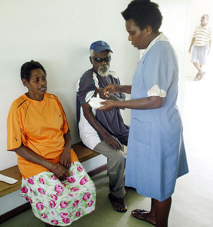 Diabetes check-up, Norsup hospital, Malekula Island, Vanuatu 2007 (Flickr/DFAT/Rob Maccoll for AusAID CC BY 2.0)