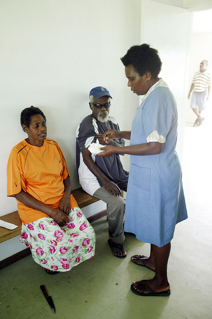 Diabetes check-up, Norsup hospital, Malekula Island, Vanuatu 2007 (Flickr/DFAT/Rob Maccoll for AusAID CC BY 2.0)
