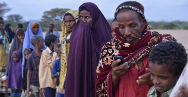 Texting, Dadaab Refugee Camp (Internews Europe CC BY NC ND 2.0)