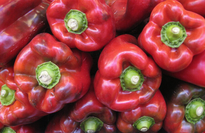 Red peppers (16:9clue/Flickr CC BY 2.0)