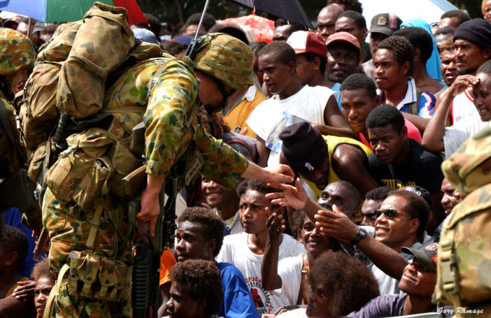 RAMSI military welcomed on arrival, 2003 (Gary Ramage/Australian Defence/DFAT/Flickr CC BY 2.0)