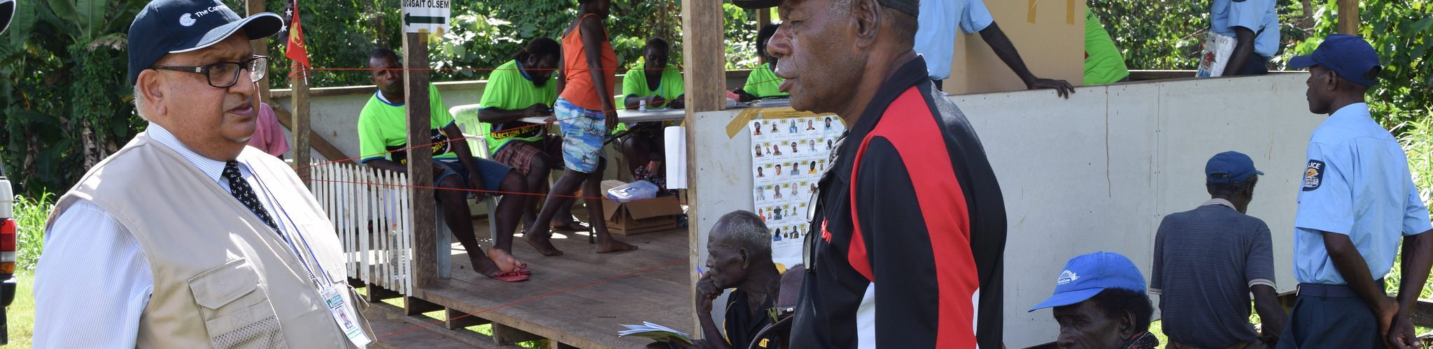 Getting feedback from a scrutineer about names missing from a roll (Commonwealth Secretariat/Flickr CC BY-NC 2.0)