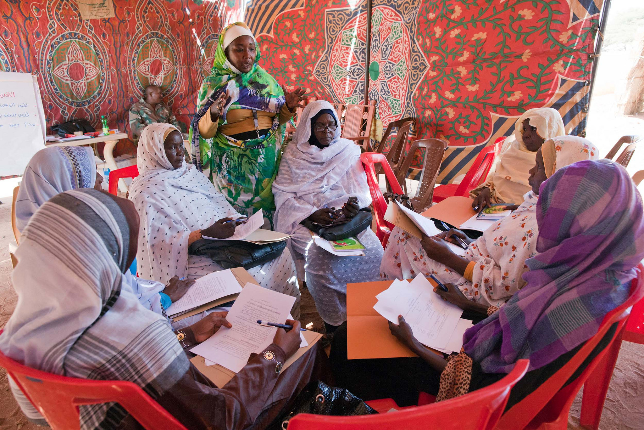 Women attend a workshop on UN SCR 1325 on Women, Peace and Security - Malha, North Darfur (Sojoud Elgarrai/UNAMID/Flickr CC BY-NC-ND 2.0)