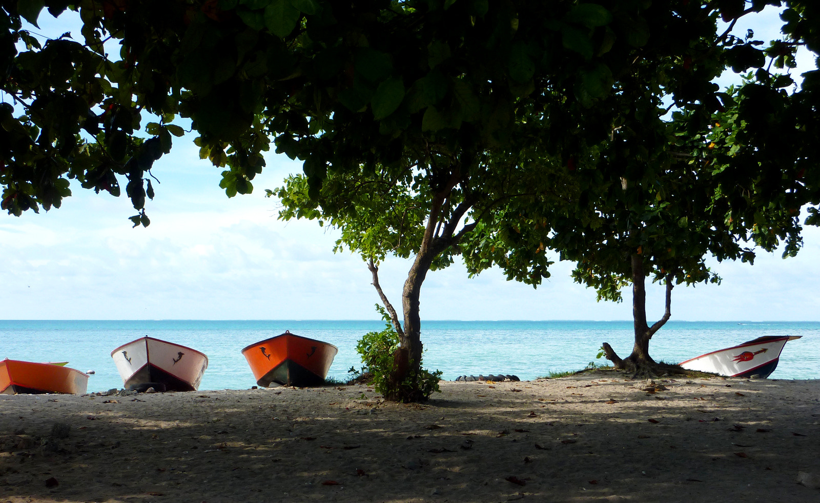 Fishing boats, Kiribati (Brooke Campbell/Flickr CC by NC-ND-2.0)
