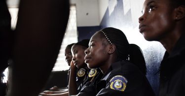 Women police officers in Liberia (UNFPA/Flickr/CC BY-NC-ND 2.0)