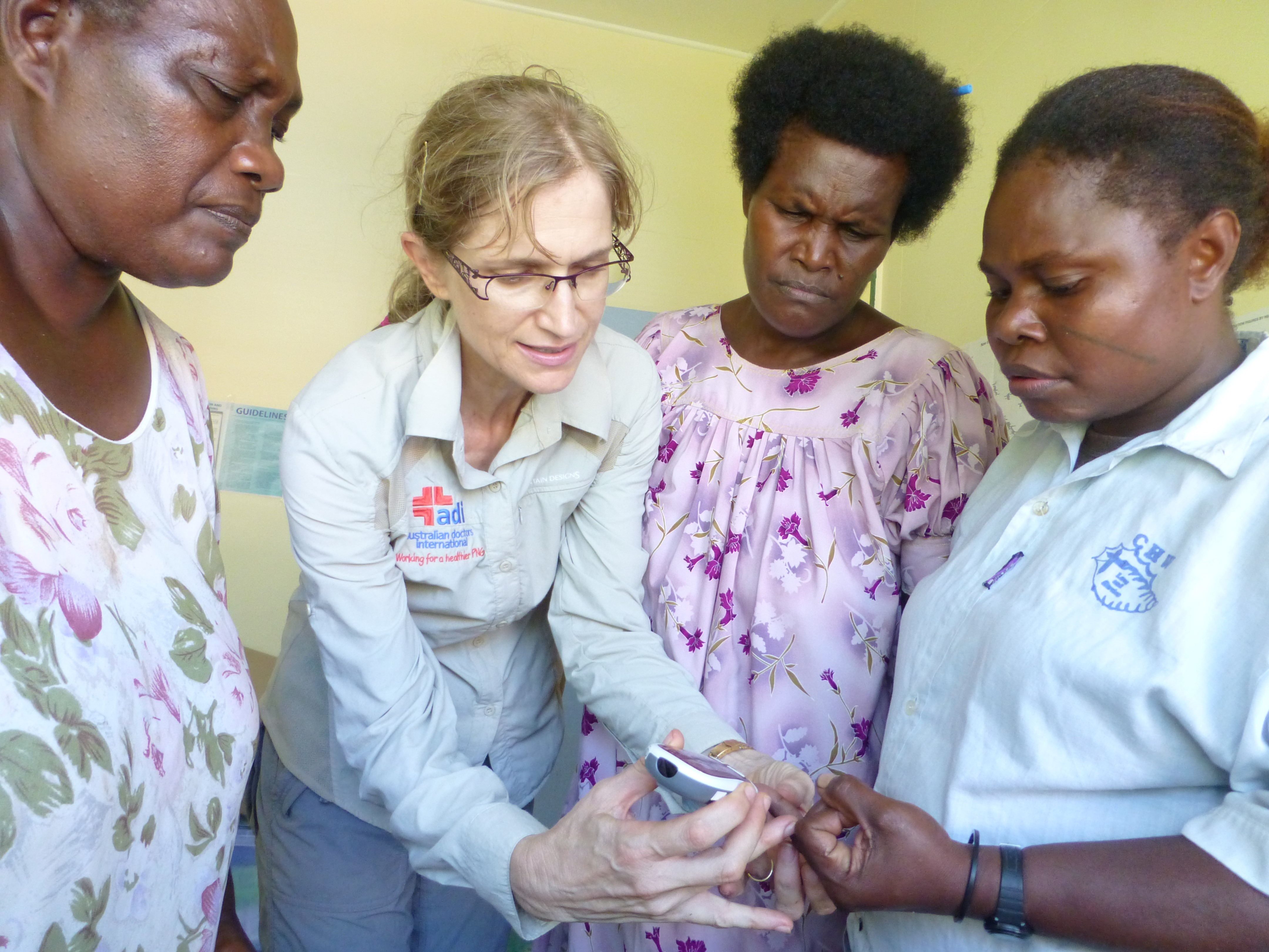 Dr Merrilee Frankish and PNG colleagues (Credit: Australian Doctors International)