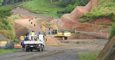 Rehabilitation of the Hiritano Highway, Gulf Province, PNG, 2016 (Credit: Matthew Dornan)