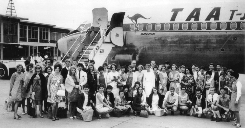 Australian volunteers in Sydney in 1968, prior to leaving for PNG (Credit: AVI)