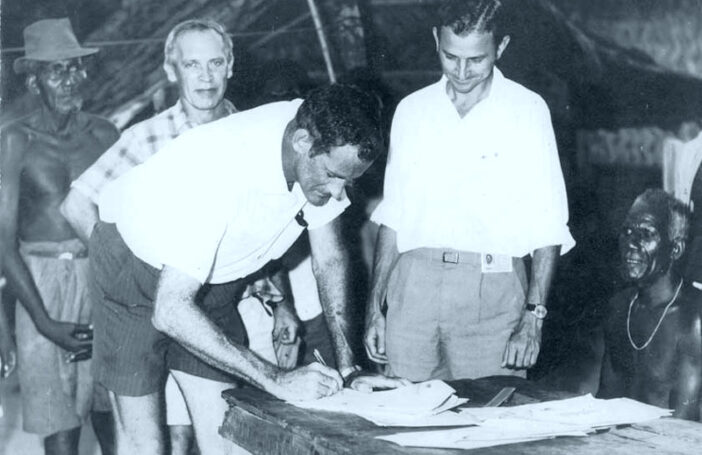 Signing the Arawa land lease documents in 1970