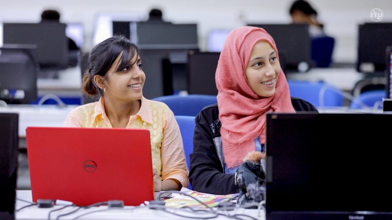 Girls in ICT Mauritius (D.Woldu-ITU-Flickr)