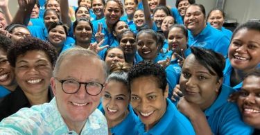 Australian Prime Minister Anthony Albanese with Fijian students, July 2022