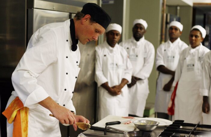 APTC training in Vanuatu (Rob Maccoll-DFAT-Flickr)