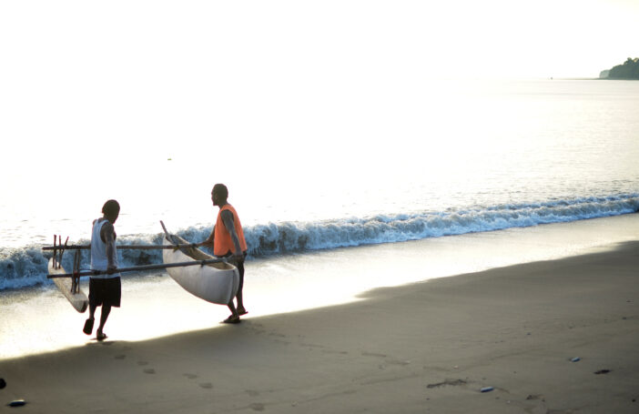 Fishermen from Taremb, on Vanuatu's Malekula Island (Tom Perry-World Bank-Flickr)