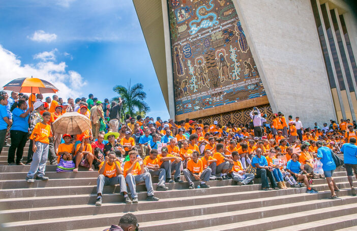 Governor of National Capital District Commission (NCDC), Powes Parkop, Minister Abel, musician Jay Lieasi and students led a march to Papua New Guinea's Parliament House on 25 November 2016, where thousands of people joined to raise awareness on ending violence against women as part of the 16 Days of Activism