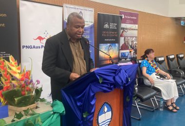 Jeffrey Yabom speaking at the 2023 PNG Update (Development Policy Centre)