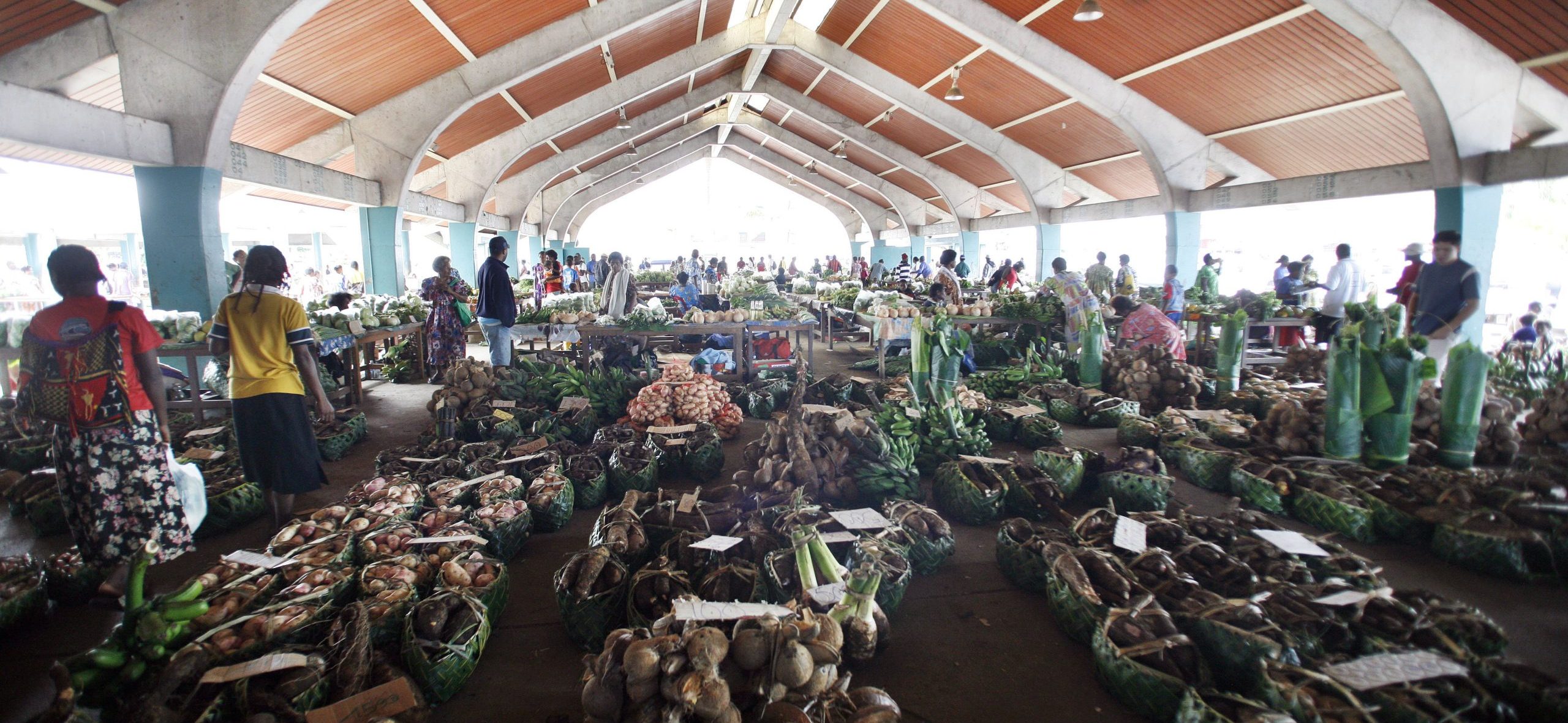 Port Vila vegetable market, Vanuatu (Rob Maccoll/DFAT)