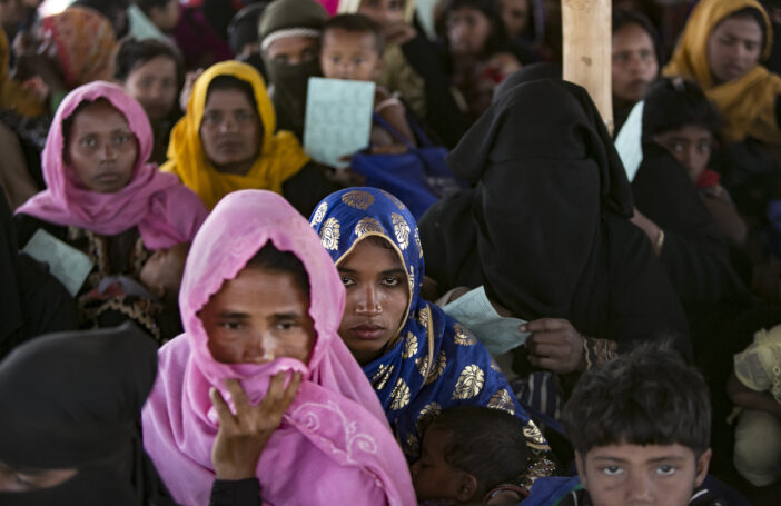 Women in Balukhali Rohingya refugee camp in Chittagong district, Bangladesh, February 2018 (Allison Joyce-UN Women-Flickr)