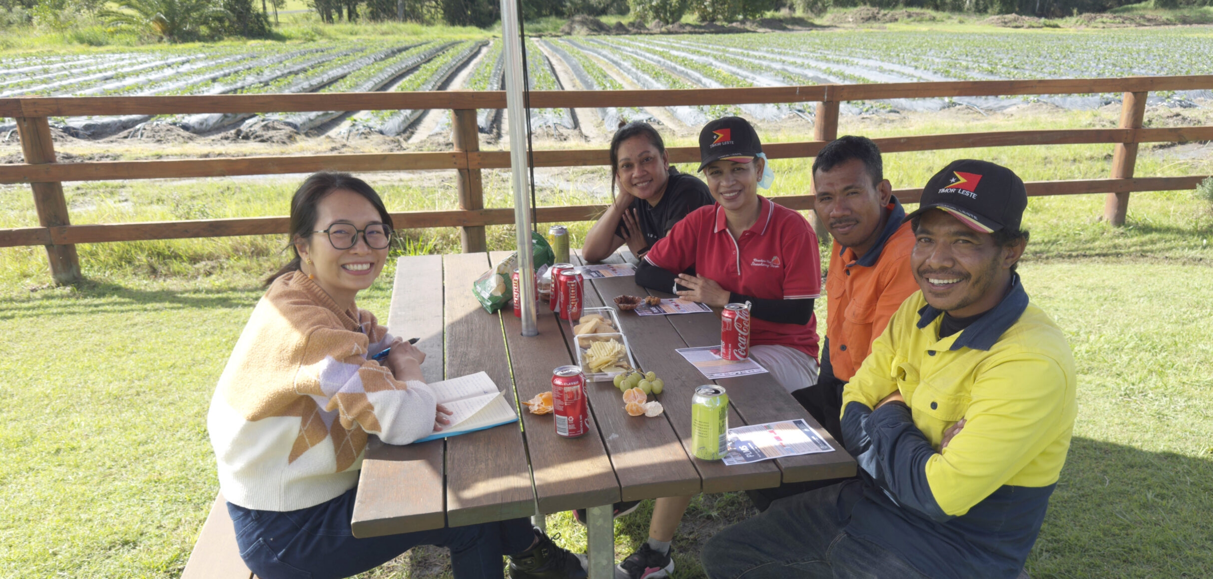 World Bank Senior Economist Dr Dung Doan discussing Wave Two of Pacific Labour Mobility Survey with PALM horticulture workers