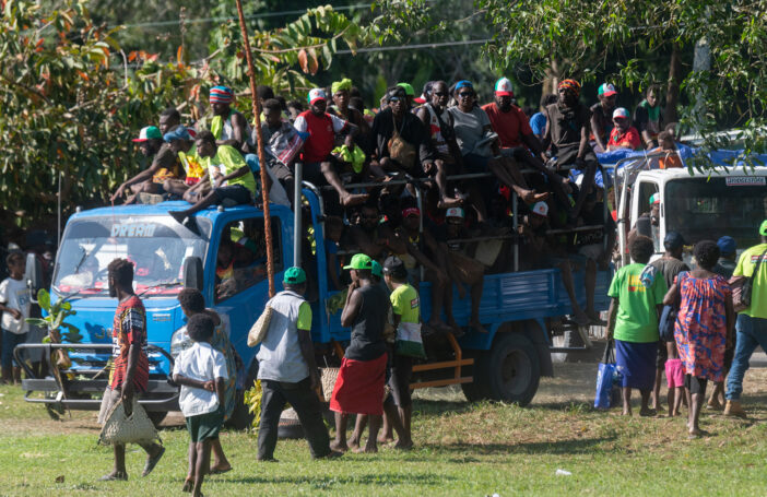 Election campaign supporters PNG 2022 RoanPaul