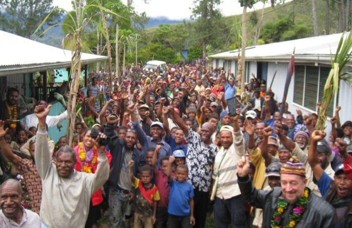 Incentivization of supervised birth crowd scene Wangoi